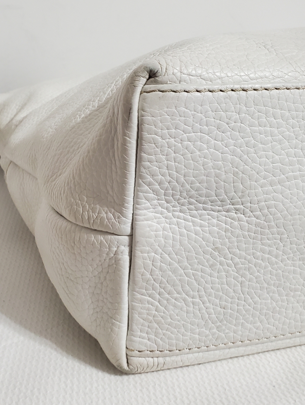 Dooney & Bourke Dillen Large Pocket Sac Hobo Shoulder Bag White Pebble Leather - Picture 9 of 16
